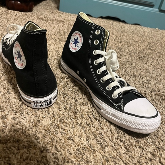 Converse Black and White High-Top Sneakers - Picture 4 of 4